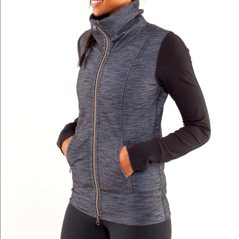 LULULEMON Daily Yoga Jacket in Denim Polar Haze - Size 10 Ten
